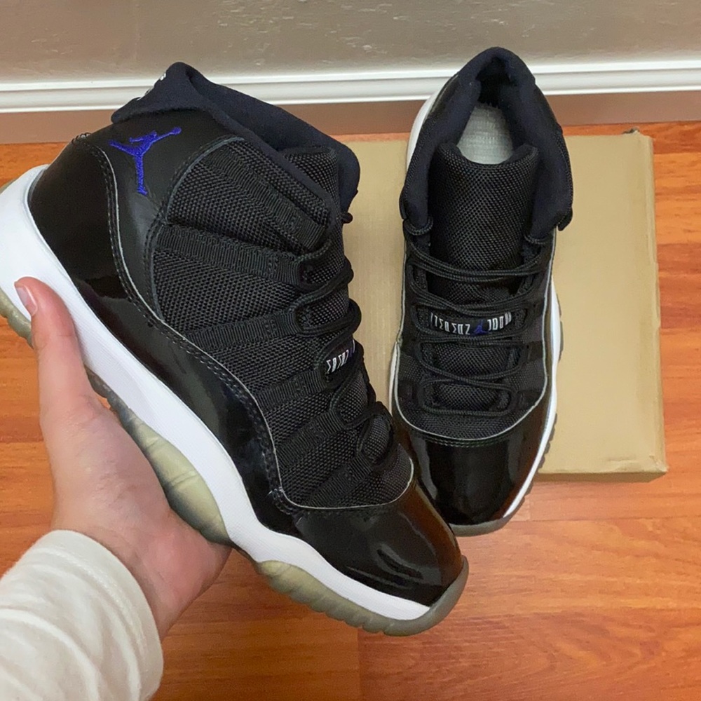 Jordan 11 space jam